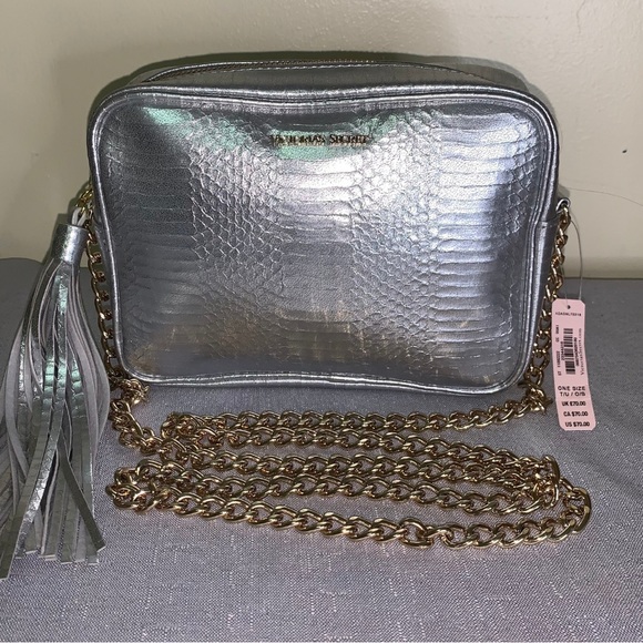 Victoria's Secret Handbags - Victoria’s Secret silver shoulder bag, casual purse